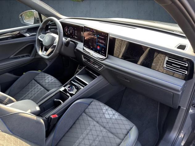 Volkswagen Tiguan 1.5 eTSI 110KW ACT R-Line DSG Navi Gancio Led Camera - Foto 10