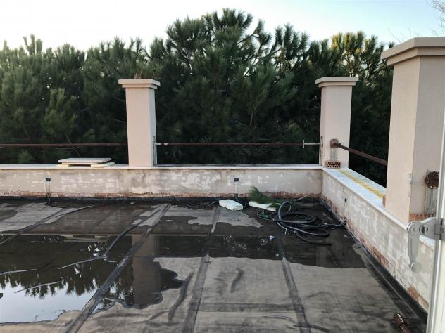 Villa in Vendita in zona TIRRENIA con giardino - Foto 7