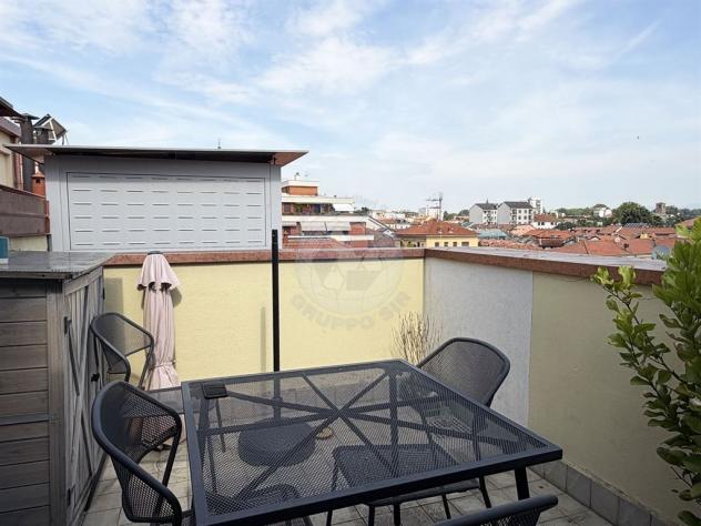 Monza Centro Bilocale mansardato con terrazzo NON ARREDATO - Foto 5