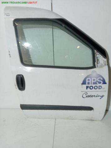 PORTA ANT DX BIANCA CON AL/SE 999-U1309670 Carrozzeria  Lamierati esterni  Porte  Porta ant. dx. FIAT - DOBLO - 01-01-2010 - 01-02-2015, FIAT - DOBLO