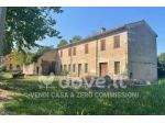 Rustico / Casale di 250 m² con 4 locali in vendita a Villafranca di Verona  &hellip;