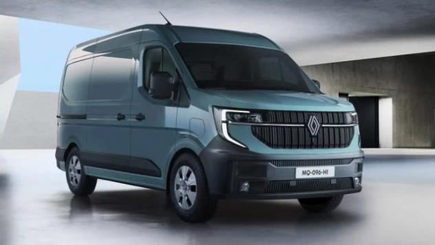 RENAULT Master APERTI AD AGOSTO rif. 24016601
