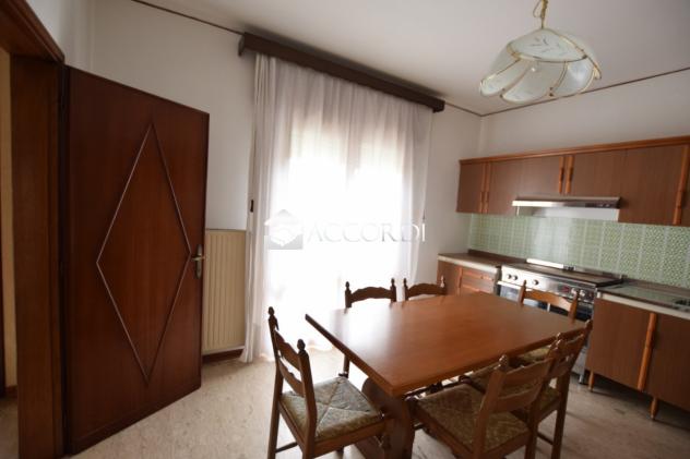 CASA INDIPENDENTE di 4 vani e di 196 mq (ASOLO) rif. BL072S - Foto 3
