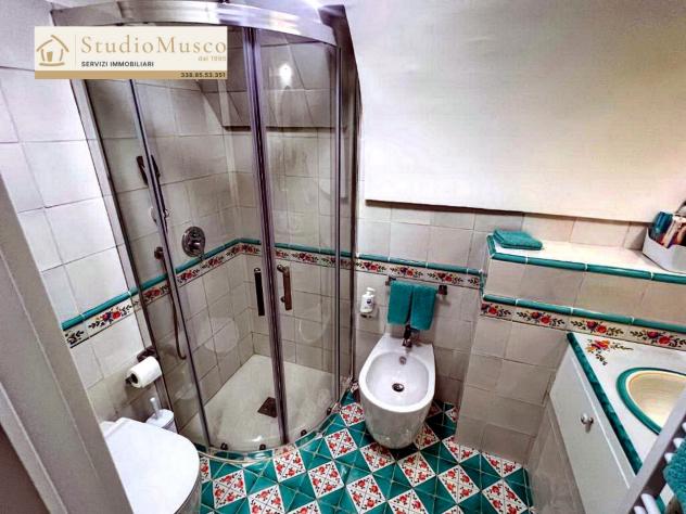 StudioMusco vende a Capri, in via Camerelle, la più prestigiosa strada dello shopping, introvabile appartamento con terrazzo a livello e vista panoram - Foto 14