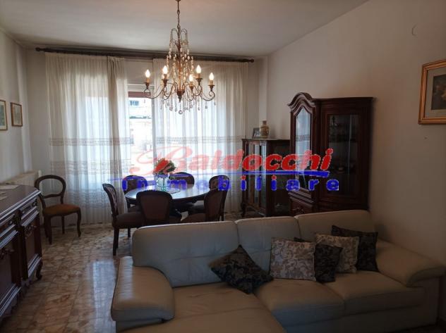 ULTIMO PIANO CENTRO STORICO VISTA MARE! - Foto 3