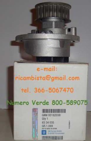 Opel Corsa C pompa acqua refrigerante 93182038 GM 63 34 035