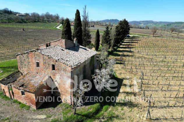 Rustico / Casale di 338 m² con 4 locali in vendita a Montepulciano - Foto 4