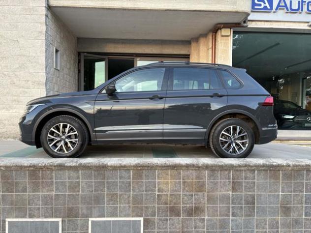 VOLKSWAGEN Tiguan 2.0 TDI 150 CV SCR DSG Life rif. 24072959 - Foto 8