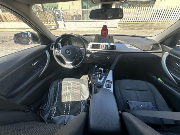 BMW Serie 3 318d Touring Auto - Foto 10