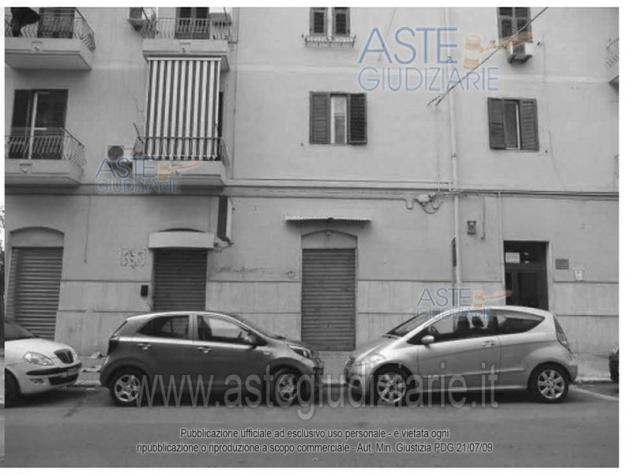 IMMOBILI-IMMOBILE COMMERCIALE-Via Nettuno, 58, 74121 Taranto TA, Italia