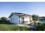 Villa in Vendita in  Lonato del Garda