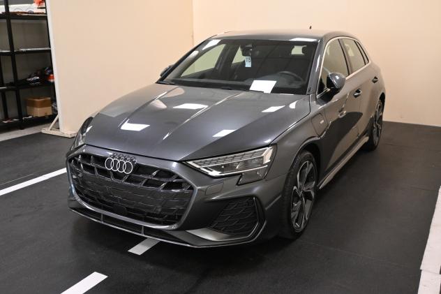 AUDI A3 4ª serie A3 SPB 40 TFSI e S tronic S line edition - Foto 2