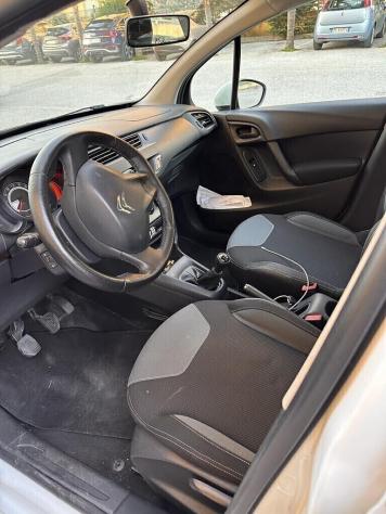 Citroen C3 BlueHDi 75 Exclusive diesel problema ventola , vista e piaciuta - Foto 4
