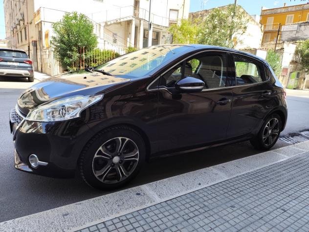 Peugeot 208 1.4 HDi 68CV ALLURE NAVI - Foto 4