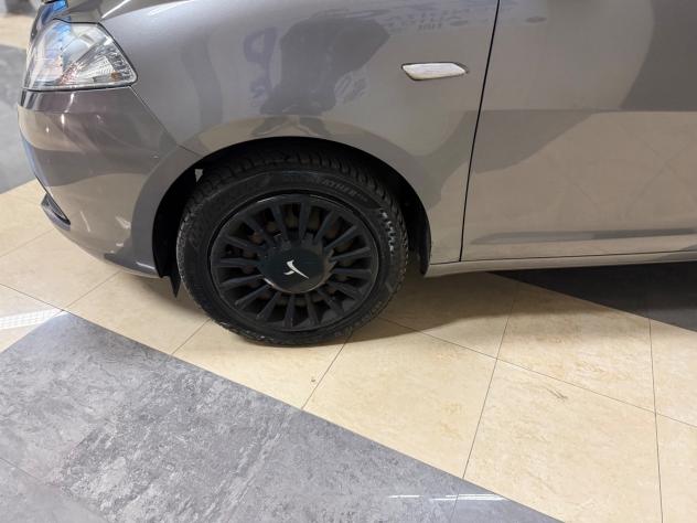 Lancia Ypsilon 1.2 69 CV 5 porte GPL Ecochic Gold - Foto 4