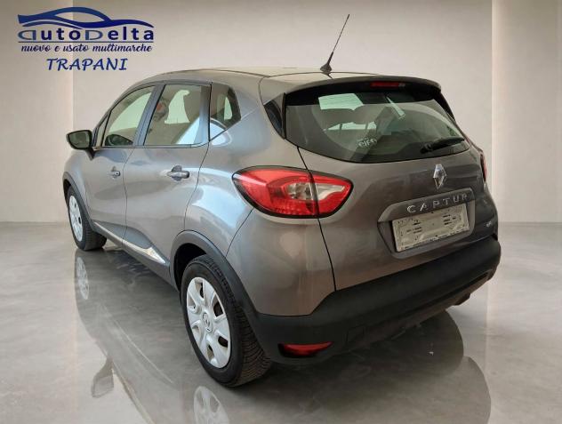 Renault Captur 1.5 dCi 8V 90 CV Start&Stop Live - Foto 4
