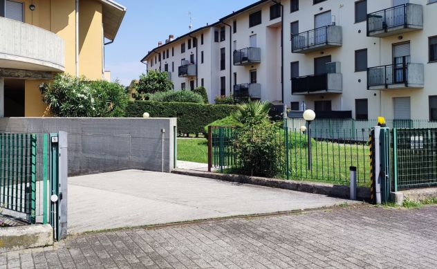 CALVENZANO, VIA FIRENZE, BOX DOPPIO IN VENDITA