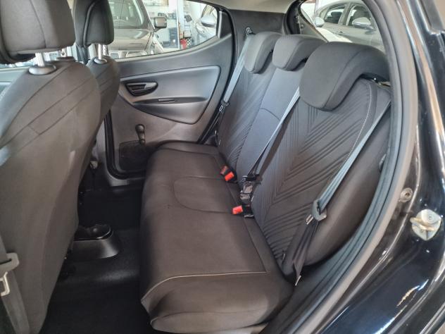 Lancia Ypsilon 1.0 Hybrid Gold 2023 - Foto 5