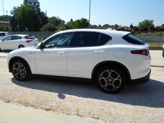 Alfa Romeo Stelvio 2.2 Turbodiesel 190 CV AT8 Q4 Sprint - Foto 7
