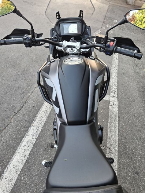 Moto praticamente nuova 2500 km usata poco e nemmeno 2 anni di vita. 4.500 tratt - Foto 3