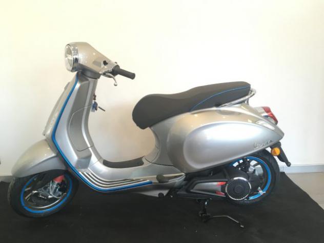 VESPA Elettrica 70 km/h - Foto 2
