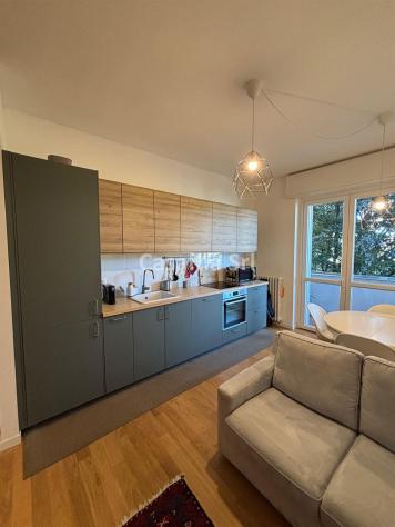 Disponibile da subito: trilocale con terrazzo e 4 posti letto