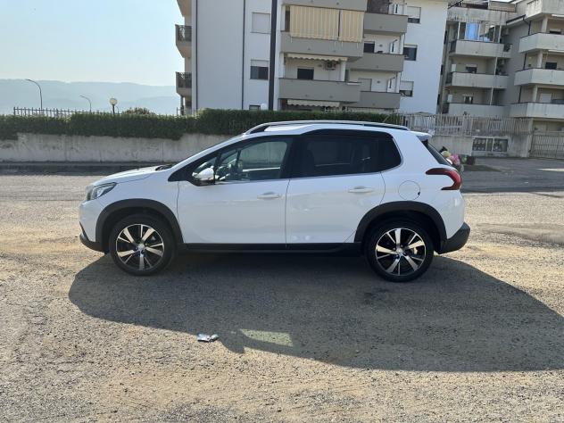 Peugeot 2008 BlueHDi 100 S&S Black Matt - Foto 5