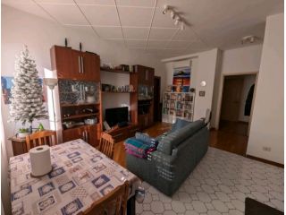 SINGOLA ZONA LORETO-CENTRALE-CAIAZZO 600€ - SPESE INCLUSE