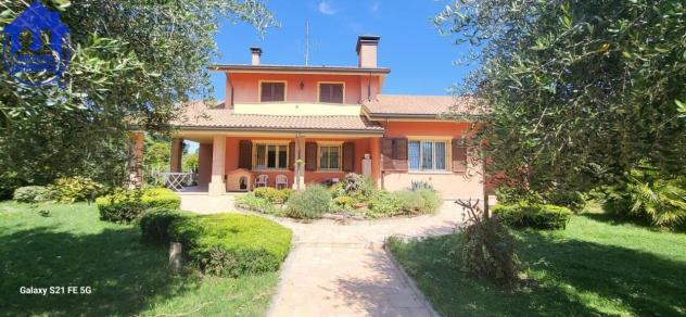 Igea Marina villa indipendente con giardino