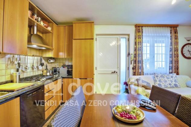 Villa di 500 m² con più di 5 locali in vendita a Maccagno con Pino e Veddasca - Foto 17