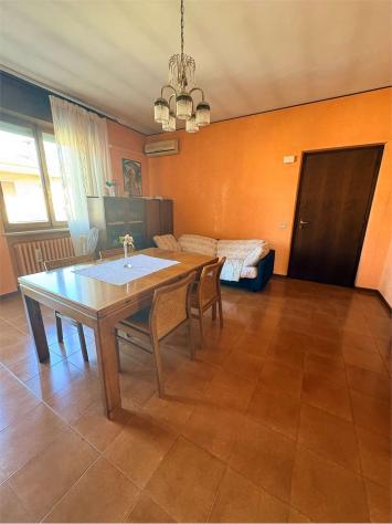 V005550 - APPARTAMENTO TRILOCALE CON DUE BAGNI E GARAGE IN ZONA MADONNA DEL POPOLO A VILLAFRANCA - Foto 13