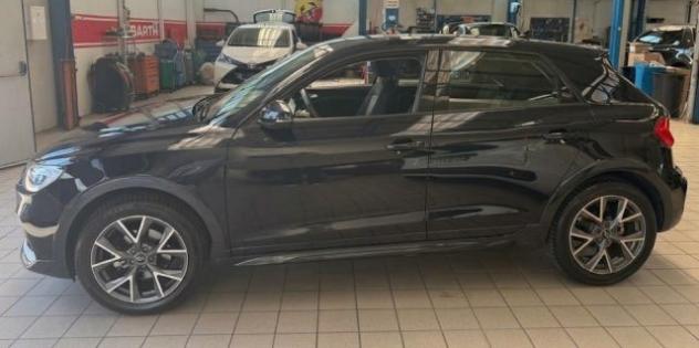 AUDI A1 citycarver 30 TFSI Identity Contrast rif. 24153643 - Foto 4