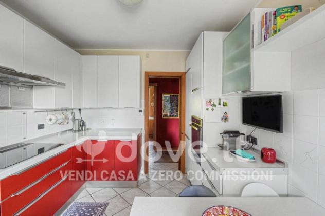 Appartamento di 100 m² con 3 locali e box auto in vendita a Albizzate - Foto 9