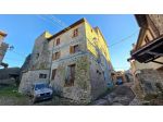 Quadrilocale in vendita a Baschi