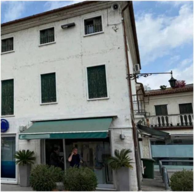Immobile in asta di 363 m² in vendita a Camisano Vicentino - Foto 3