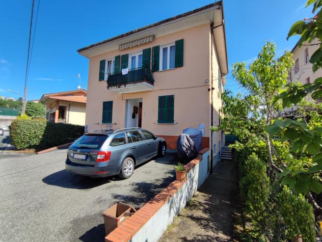 Appartamento in vendita a Vezzano Ligure