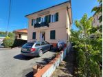 Appartamento in vendita a Vezzano Ligure