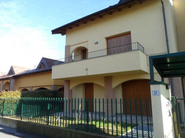 APPARTAMENTO di 3 vani e di 120 mq (CAVENAGO DI BRIANZA) rif. IGC 3 LOCALI CON TAVERNA - Foto 3