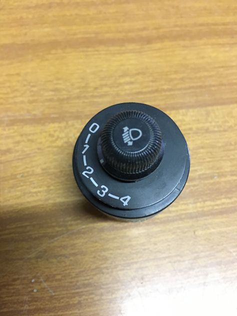Regolatore assetto fari Mitsubishi Pajero 2 serie 2.5 TD GLS V20