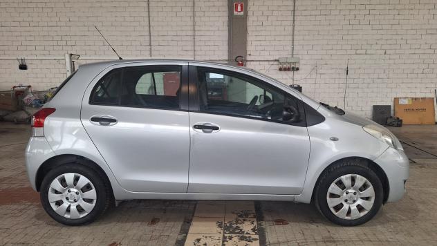 Toyota Yaris 1.0 5 porte Sol - Foto 7