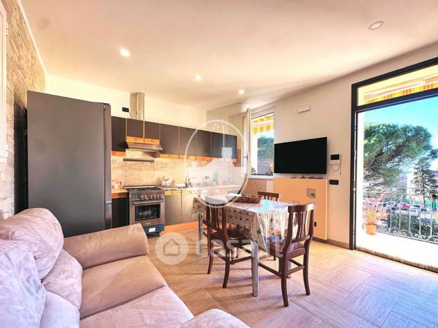Villa in Vendita in Via Armino a Gavirate - Foto 10