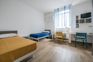 POSTO IN STANZA DOPPIA CON BAGNO IN CAMERA tutto incluso STUDENTESSE UNIVERS.