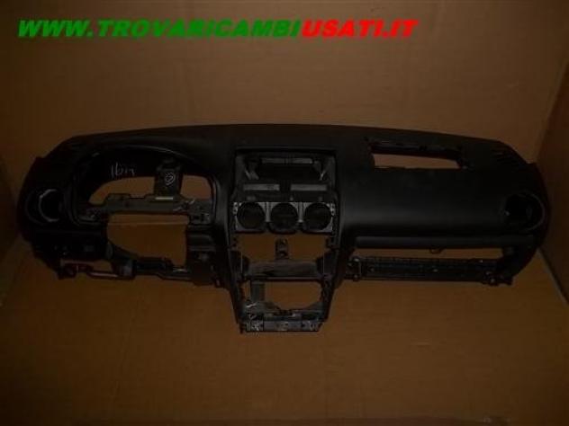 CRUSCOTTO NERO ANNO 2005 MAZDA 6 (GY)  Carrozzeria  Allestimenti interni  Cruscotto strumenti   MAZDA - 6 - 01-09-2005 - 01-02-2008, MAZDA - 6 5 porte