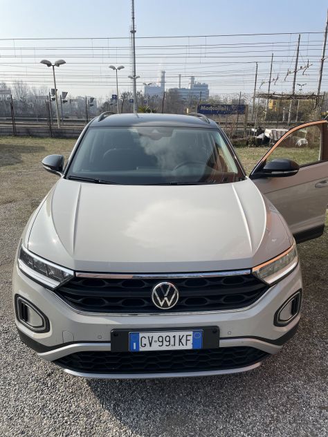 Vendo auto Volkswagen T-rocc - Foto 3