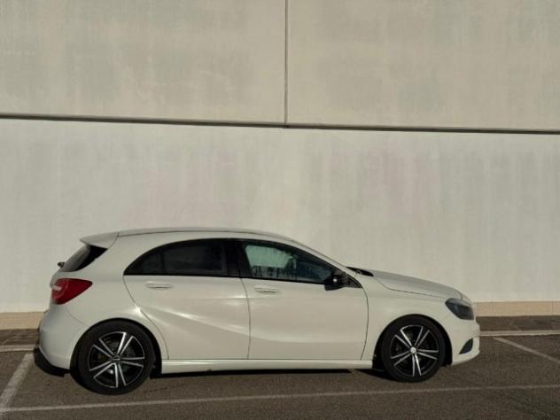 MERCEDES-BENZ A 200 CDI Automatic Sport rif. 23122832 - Foto 4