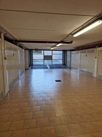 Affitto garage molto grande a favaro - Foto 4