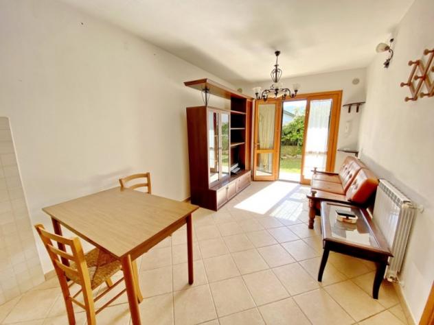 BIVIO DI RAVI APPARTAMENTO CON INGRESSO INDIPENDENTE AL PIANO TERRENO E AMPIO GIARDINO - Foto 3