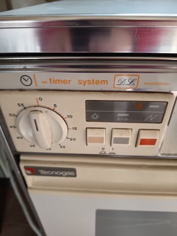 Cucina a gas 4 fuochi con forno elettrico e a gas - Foto 4