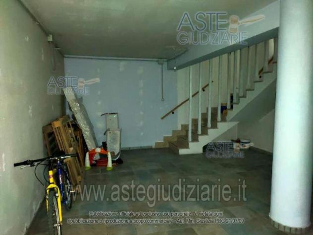 IMMOBILI-IMMOBILE COMMERCIALE-via palermo n. 158 - Foto 6