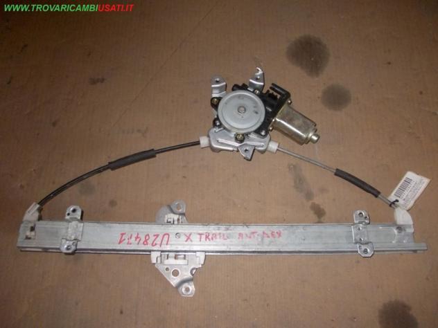 ALZACRISTALLO ELETTRICO PORTA ANT.D. 2 FILI NISSAN X-TRAIL (T30)  Carrozzeria  Lamierati esterni  Porte  Alzacristallo por NISSAN - X-TRAIL - 01-02-20